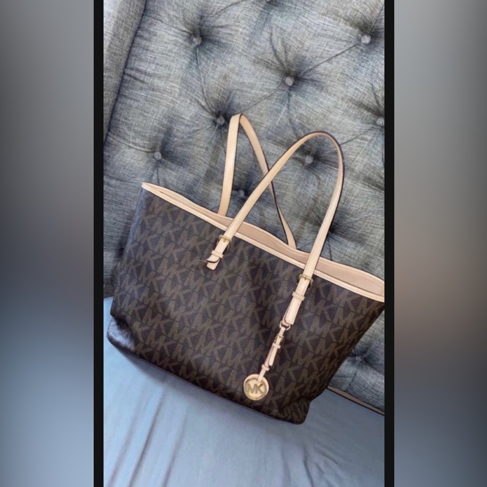 Michael Kors tote with dust bag